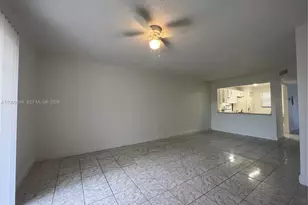 842 NE 209th St, Miami, FL 33179 - Photo 3
