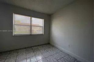 842 NE 209th St, Miami, FL 33179 - Photo 11