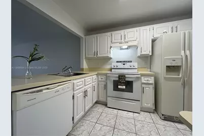 842 NE 209th St #103, Miami, FL 33179 - Photo 1
