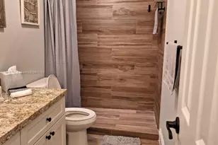 [Address not provided], Miami Gardens, FL 33054 - Photo 29