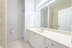 2610 NE 3rd Dr, Homestead, FL 33033 - Photo 9