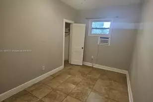 1008 N 18th Ct, Hollywood, FL 33020 - Photo 7