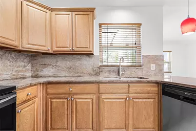 4404 SW 7th Ave, Cape Coral, FL 33914 - Photo 9