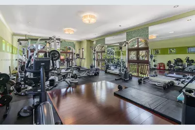 210 Palm Avenue, Miami Beach, FL 33139 - Photo 31