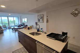 9261 E Bay Harbor Dr, Bay Harbor Islands, FL 33154 - Photo 17