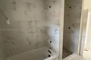 2121 Rutland St, Opa-Locka, FL 33054 - Photo 5