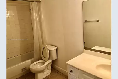 5201 Geneva Way #102, Doral, FL 33166 - Photo 9