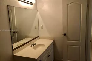 5201 Geneva Way, Doral, FL 33166 - Photo 11
