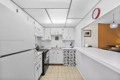 4166 Inverrary Dr #306, Lauderhill, FL 33319 - Photo 3