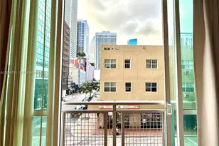 253 NE 2nd St, Miami, FL 33132 - Photo 9