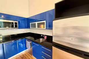 253 NE 2nd St, Miami, FL 33132 - Photo 13