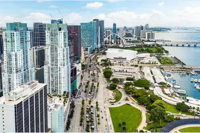 253 NE 2nd St #219, Miami, FL 33132 - Photo 31