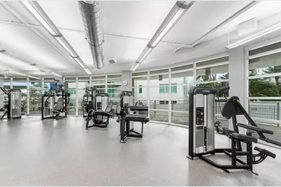 253 NE 2nd St #219, Miami, FL 33132 - Photo 27