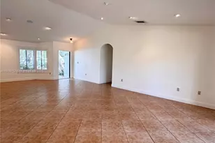 17910 SW 137th Ct, Miami, FL 33177 - Photo 9