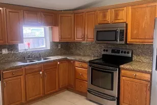 7100 Park St, Hollywood, FL 33024 - Photo 3