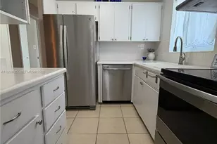 1832 Sunny Dr, Bradenton, FL 34207 - Photo 1
