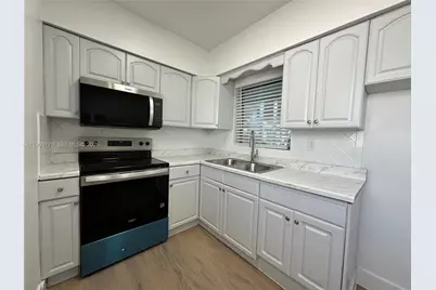 4300 Seagrape Dr #5, Lauderdale by the Sea, FL 33308 - Photo 7