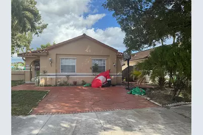 7599 W 4th Ct, Hialeah, FL 33014 - Photo 5