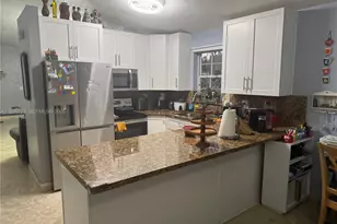 7599 W 4th Ct, Hialeah, FL 33014 - Photo 11