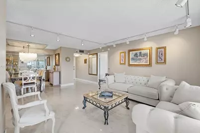 1000 Saint Charles Pl #417, Pembroke Pines, FL 33026 - Photo 1