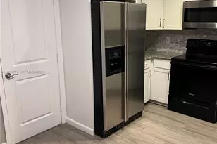 417 SW 8th Ave, Delray Beach, FL 33444 - Photo 3