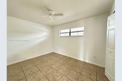 1045 NE 10th Ave #1, Fort Lauderdale, FL 33304 - Photo 19