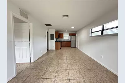 1045 NE 10th Ave #1, Fort Lauderdale, FL 33304 - Photo 5