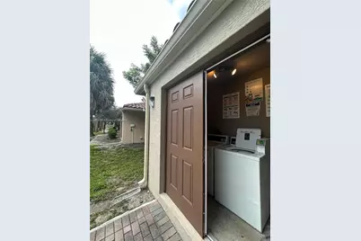 1045 NE 10th Ave #1, Fort Lauderdale, FL 33304 - Photo 33