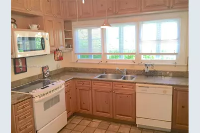 1306 Madrid St, Coral Gables, FL 33134 - Photo 7