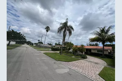 2001 N 41st Ave #0, Hollywood, FL 33021 - Photo 3