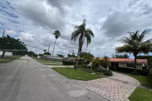 2001 N 41st Ave, Hollywood, FL 33021 - Photo 3