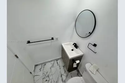 555 NE 70th St, Miami, FL 33138 - Photo 23