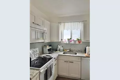 555 NE 70th St, Miami, FL 33138 - Photo 29