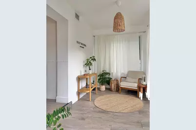 555 NE 70th St, Miami, FL 33138 - Photo 25