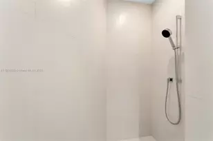 18555 Collins Ave, Sunny Isles Beach, FL 33160 - Photo 49