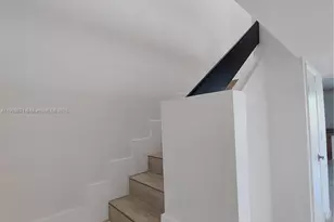 255 Poinciana Dr, Sunny Isles Beach, FL 33160 - Photo 19