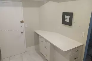 [Address not provided], Miami, FL 33179 - Photo 3