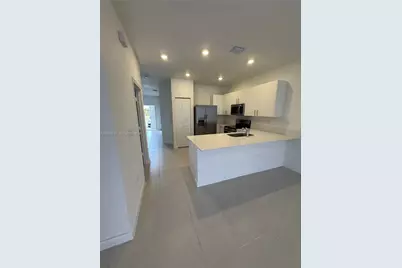 2490 SE 29th St #2490, Homestead, FL 33035 - Photo 5