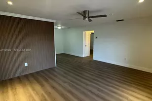 8670 NW 28th Pl, Sunrise, FL 33322 - Photo 7