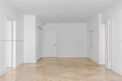 5700 Collins Ave #10D, Miami Beach, FL 33140 - Photo 11