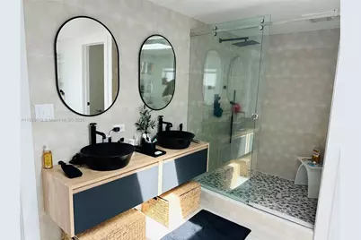 1940 NE 186th Dr, North Miami Beach, FL 33179 - Photo 31