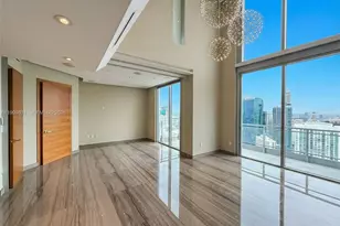 92 SW 3rd St, Miami, FL 33130 - Photo 5