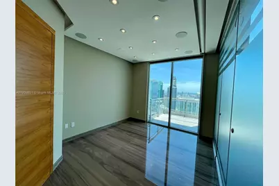 92 SW 3rd St #PH5213, Miami, FL 33130 - Photo 13