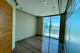 92 SW 3rd St, Miami, FL 33130 - Photo 13