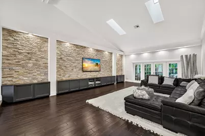 13000 NW 5th St, Plantation, FL 33325 - Photo 7