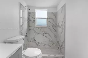 8000 N Sunrise Lakes Dr, Sunrise, FL 33322 - Photo 15