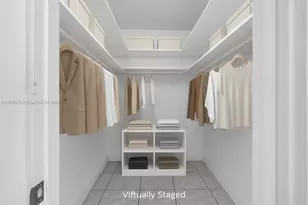 8000 N Sunrise Lakes Dr, Sunrise, FL 33322 - Photo 23