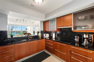 1331 Brickell Bay Dr, Miami, FL 33131 - Photo 11