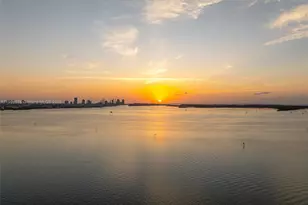 1331 Brickell Bay Dr, Miami, FL 33131 - Photo 33