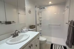 9741 Sunrise Lakes Blvd, Sunrise, FL 33322 - Photo 23